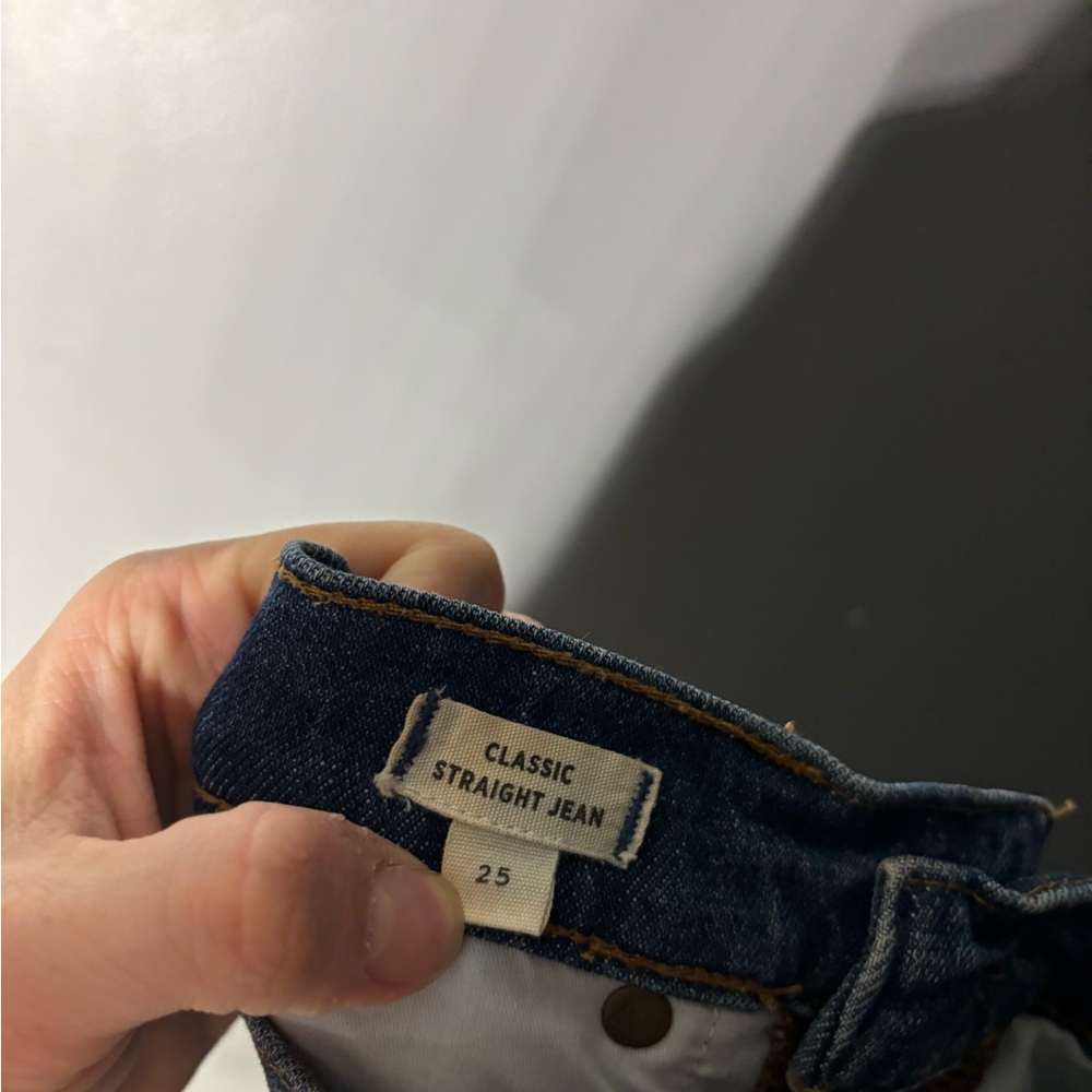 Madewell Classic Straight Jeans in Coldbrook Wash Size 25 - Picture 4 of 5